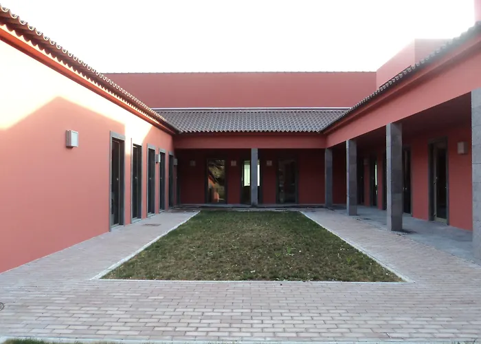 Azores Youth - Sao Jorge Hostal Calheta (Azores)