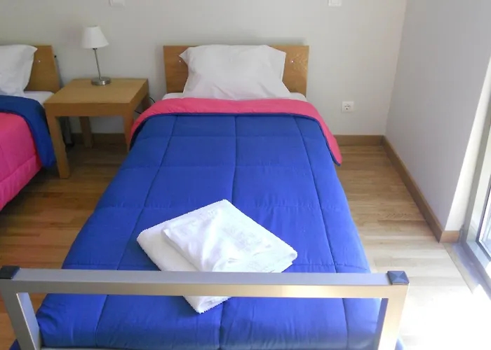Hostal Azores Youth - Sao Jorge Calheta (Azores)