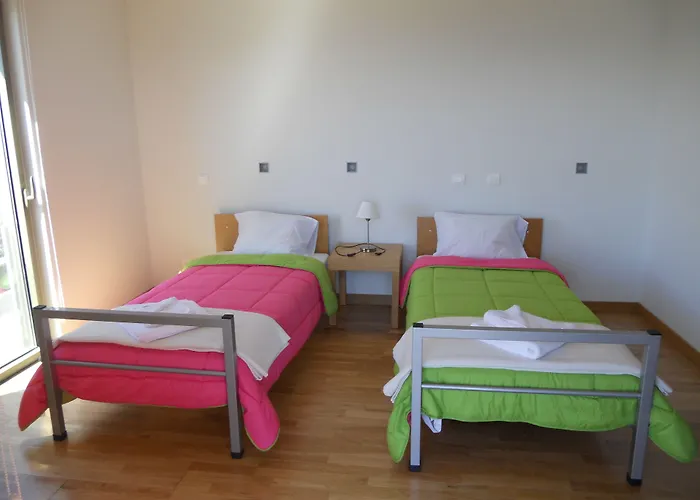 Azores Youth - Sao Jorge Хостел *